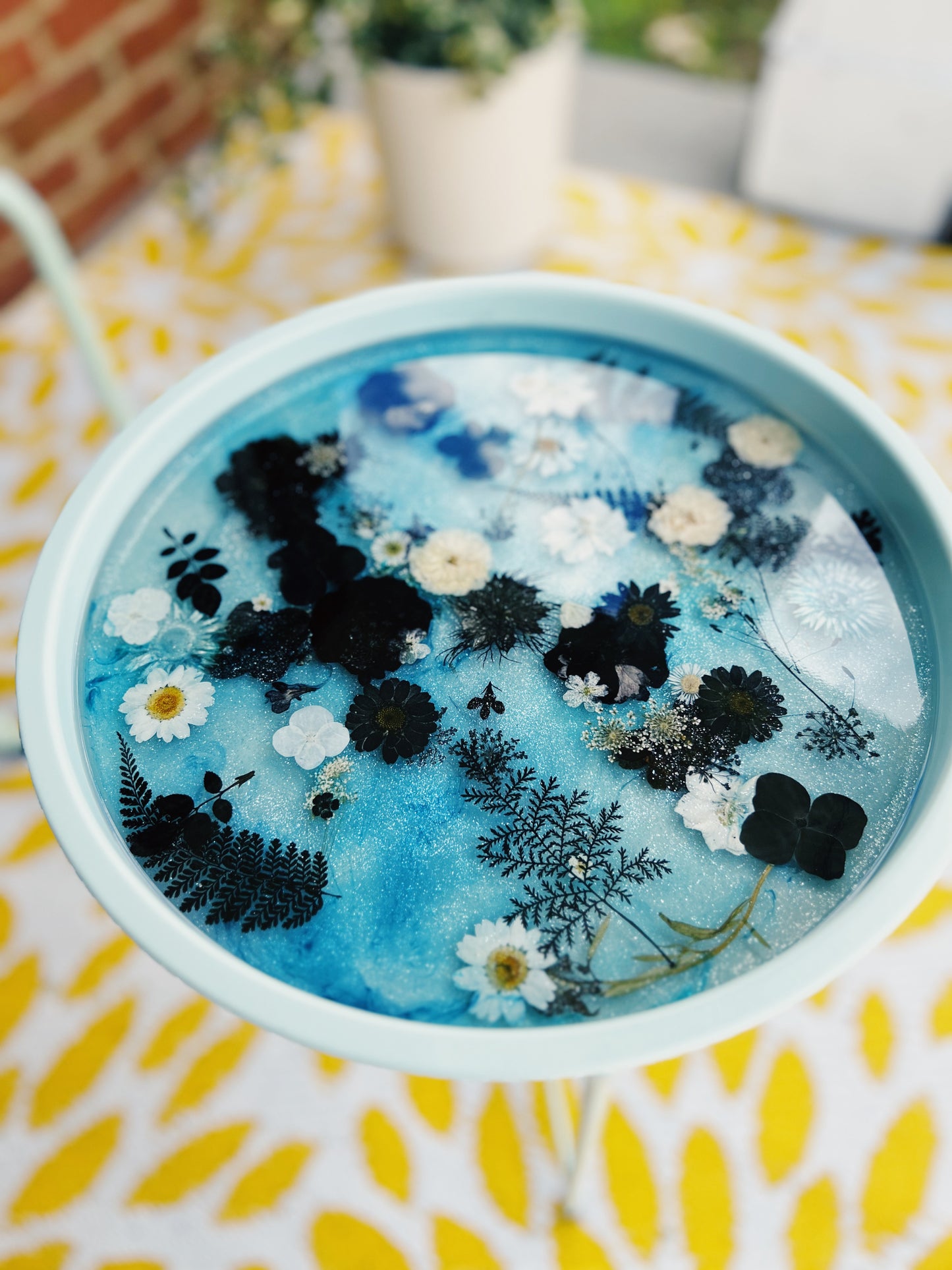 Real Preserved Flower & Resin Side Table (Aqua)