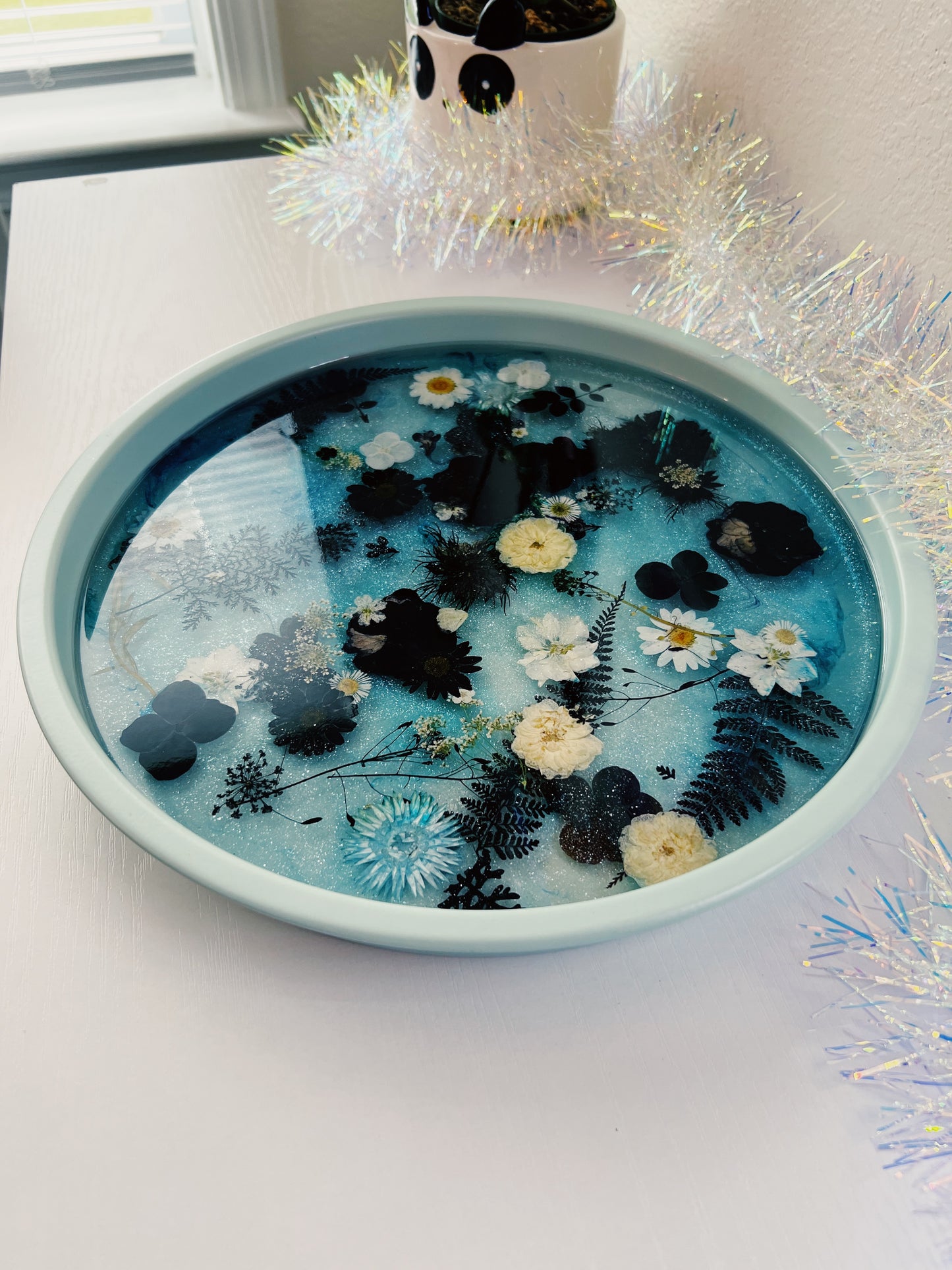 Real Preserved Flower & Resin Side Table (Aqua)