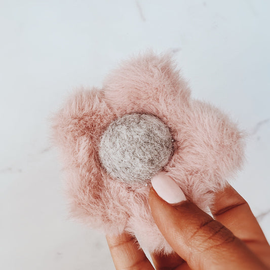 Nude Fuzzy Flower Claw Hair Clip